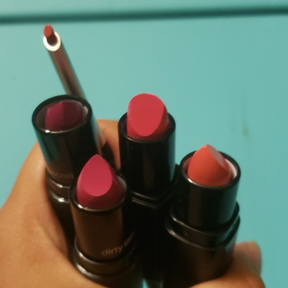 Matte Lipstick Bundle - Picture 7 of 8